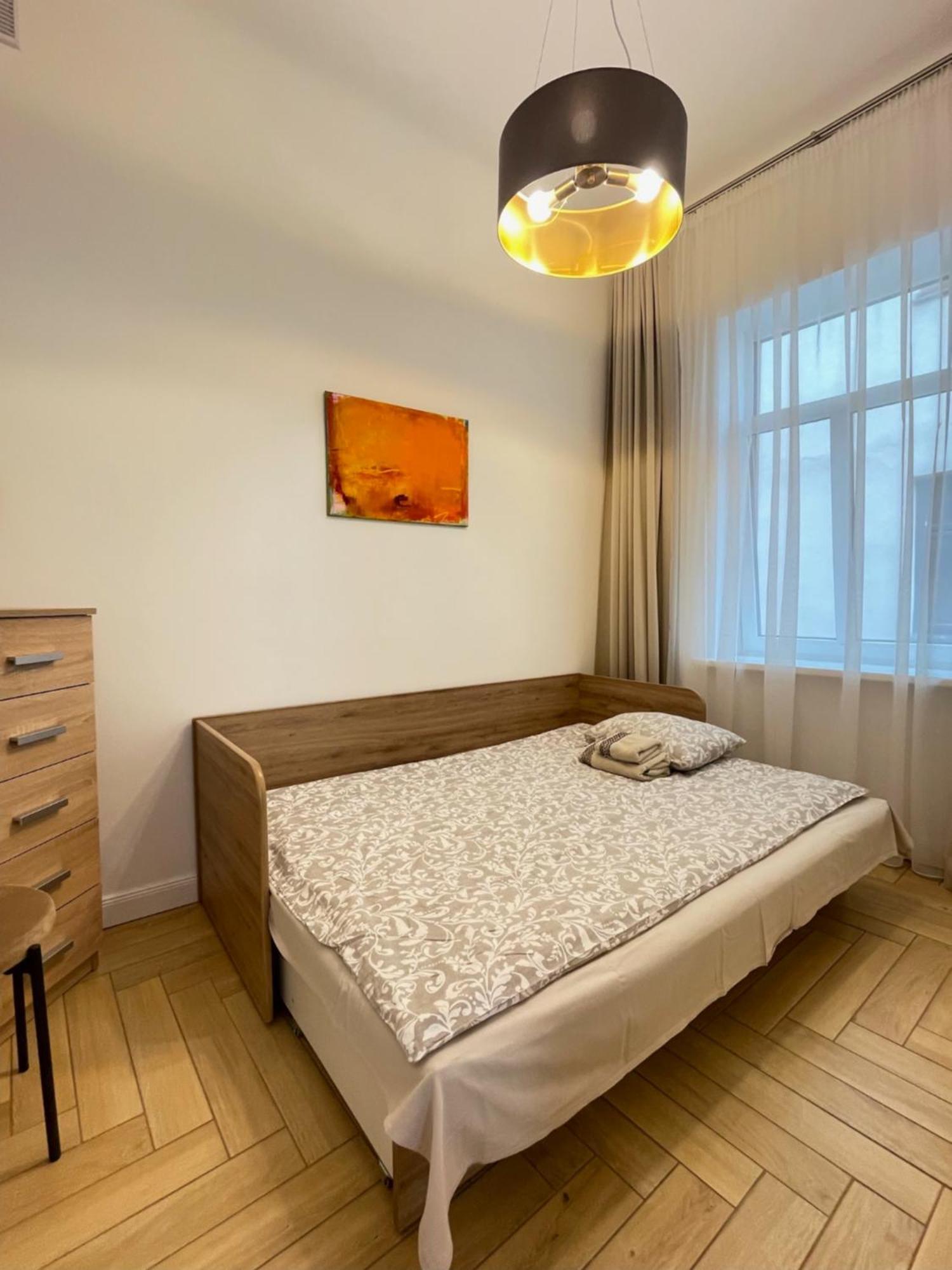 Picturesque Old Town Apartment With Charming Balcony Kaunas Esterno foto